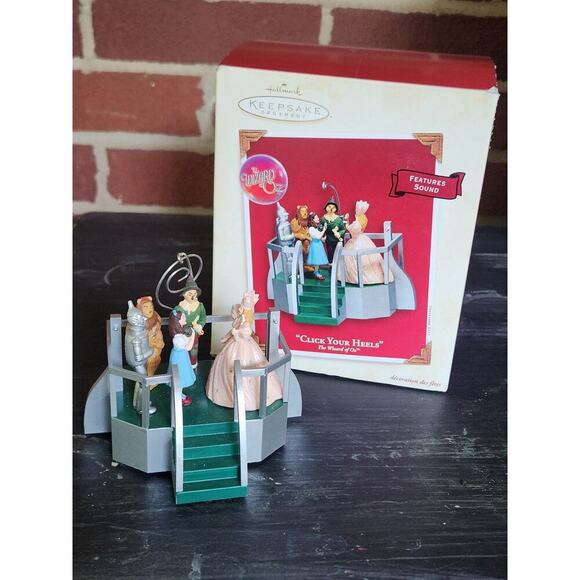 Wizard of Oz Hallmark Keepsake Christmas Ornament 2003 Click Your Heels + Sound - Picture 1 of 7